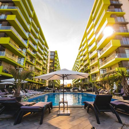 Iako Premium Apartament Năvodari Kültér fotó
