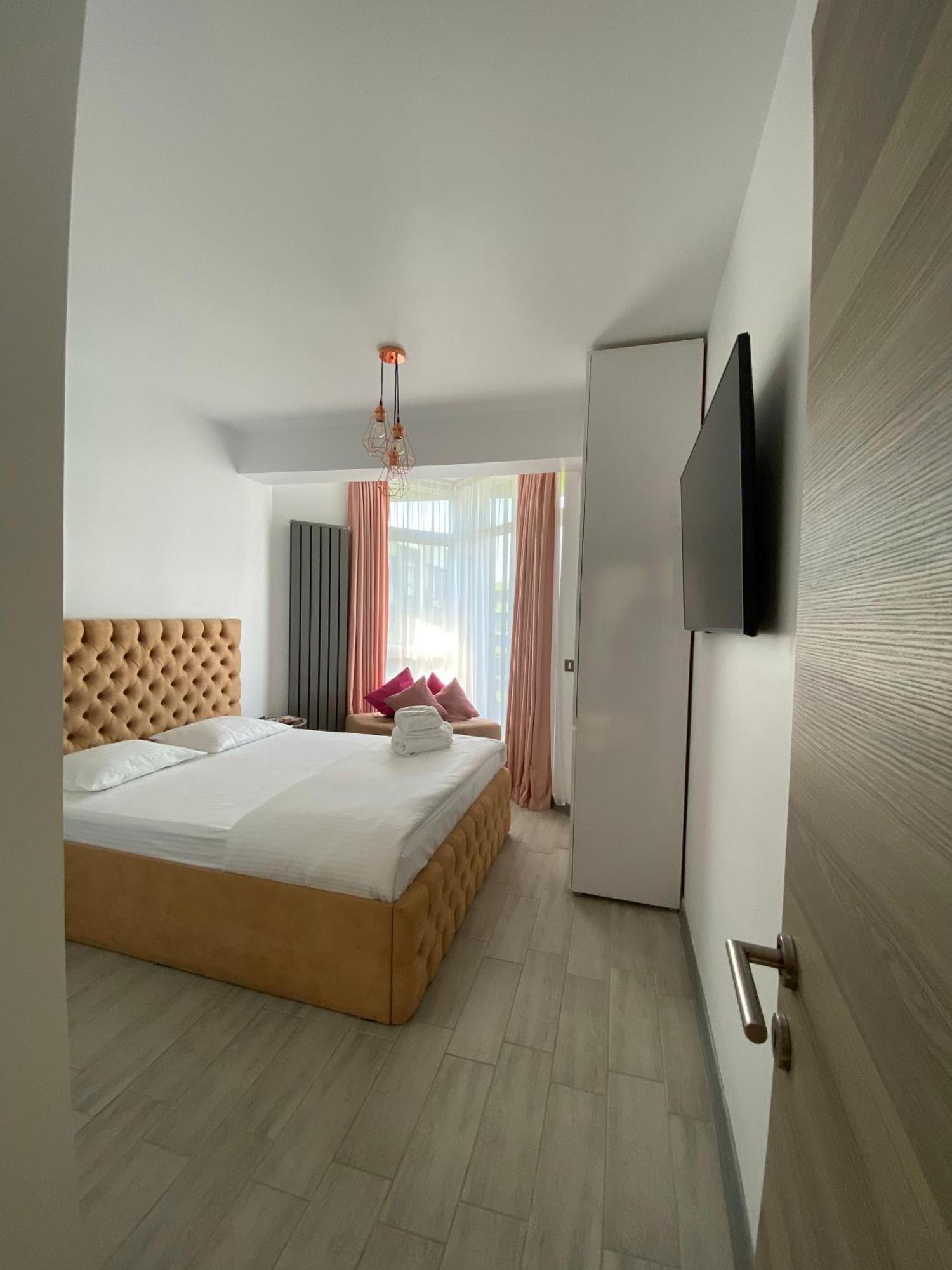 Iako Premium Apartament Năvodari Kültér fotó