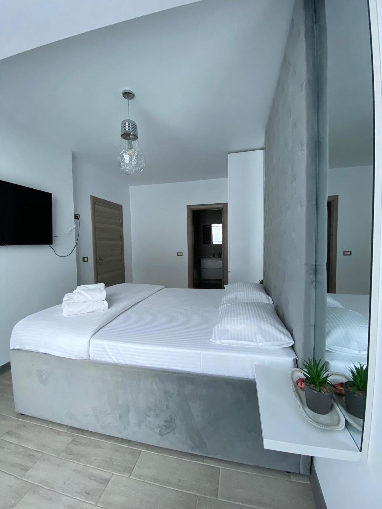 Iako Premium Apartament Năvodari Kültér fotó